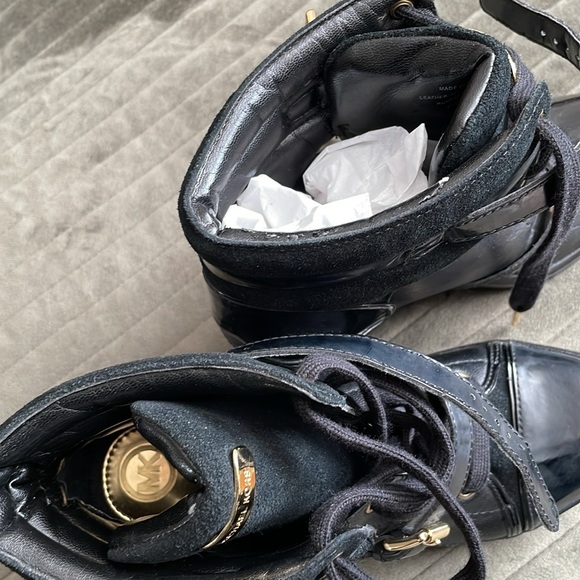 Michael Kors Shoes - Picture 6 of 6